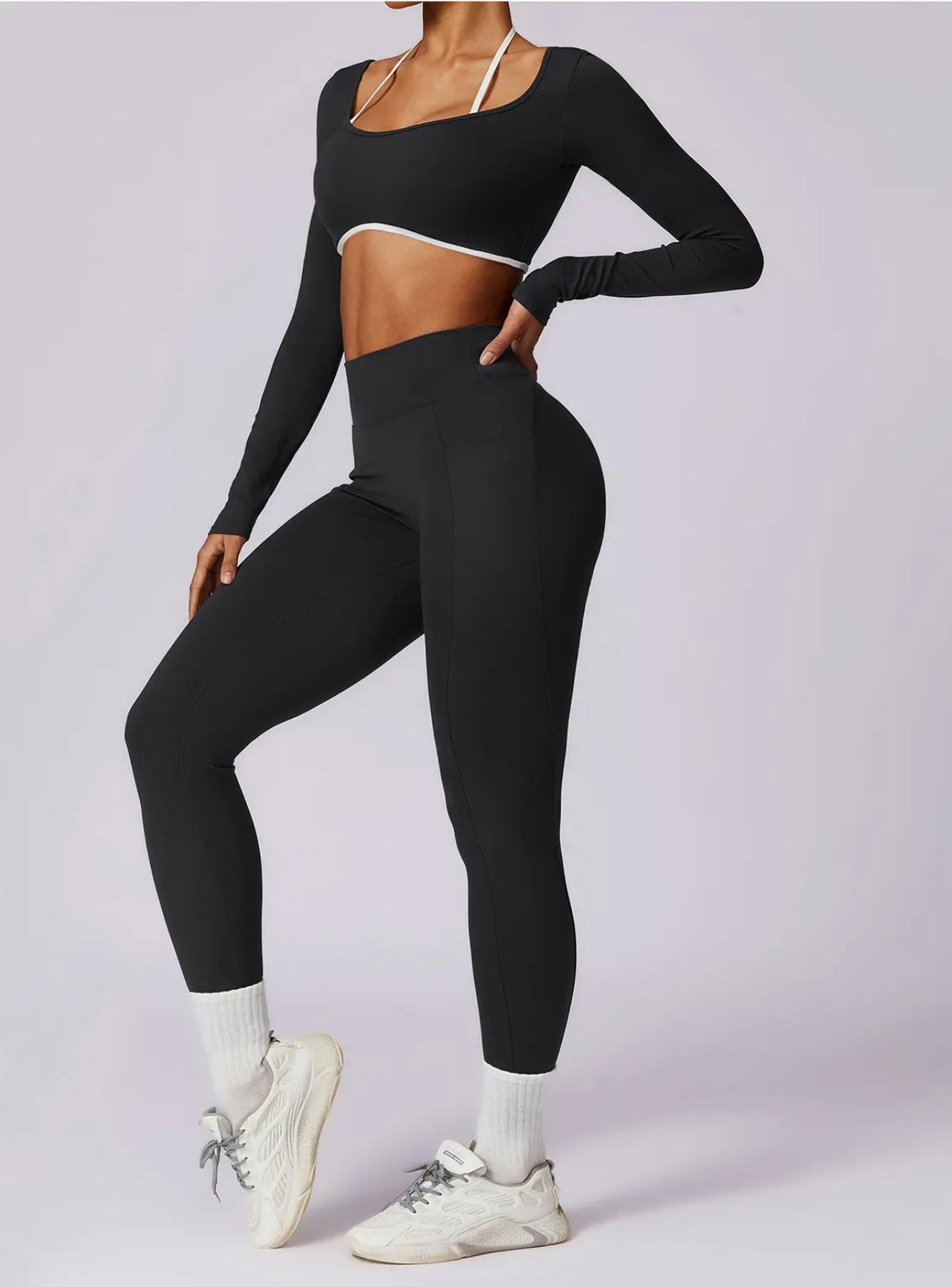 Seamless long sleeve halter top
Yoga Fitness Workout Gym Running